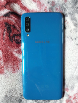 Samsung a50 1