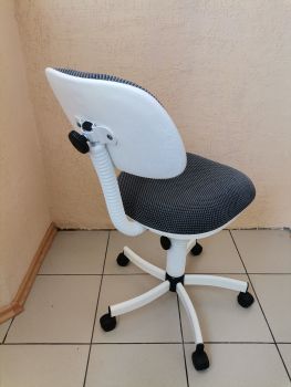 Крісло комп'ютерне 4