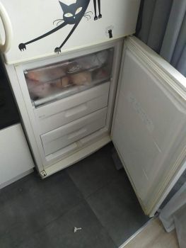 Холодильник 3