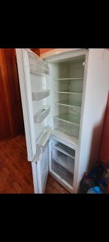 Холодильник Zanussi 1