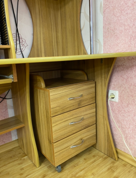 Комп’ютерний стіл 2