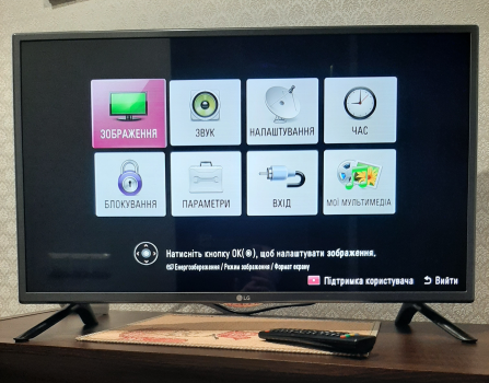 Телевізор LG32 LF560V 2