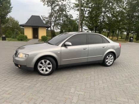AUDI, 2003 р.в., 2.0 газ/бензин 3