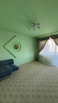 2-кімнатна квартира, пр. Лесі Українки 3