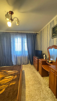 2-кімнатна квартира, пр. Лесі Українки 5
