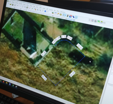 Земельна ділянка під забудову