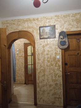 3-кімнатна квартира, вул.Української Армії 2