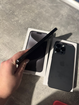 Iphone 15 pro max 3