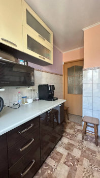 2-кімнатна квартира, вул.Долинська 6