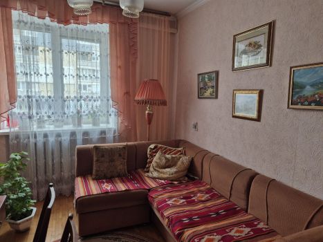 3-кімнатна квартира, вул. Сівецька 3 5