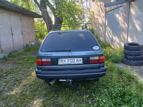 Volkswagen Passat, 1989 р.в., 1,8 газ/бензин 6
