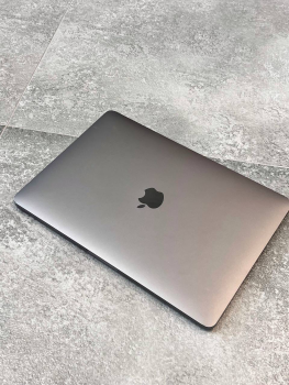 MacBook Pro 13 3