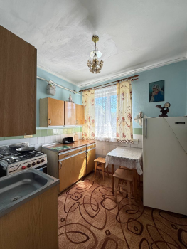 2-кімнатна квартира, вул.Добрівлянська 2