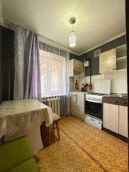 3-кімнатна квартира, вул.Підвальна 1