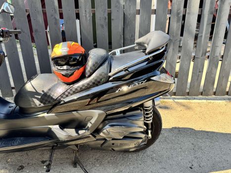 Максі-скутер Yamaha Majesty 250 5