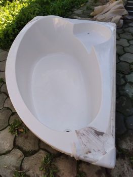 Кутова акрилова ванна 1