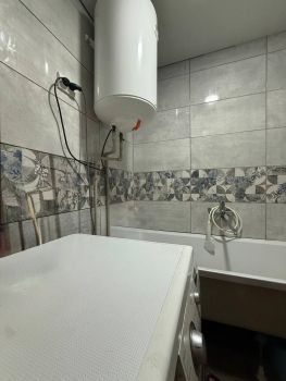 3-кімнатна квартира, вул.Винниченка 8