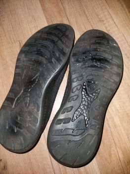 Взуття для спорту 40р 3