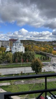 2-кімнатна квартира, вул.Лесі Українки 66 5