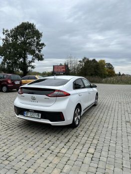 Hyundai  2