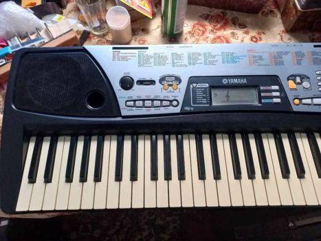 Синтезатор Yamaha psr 175 1