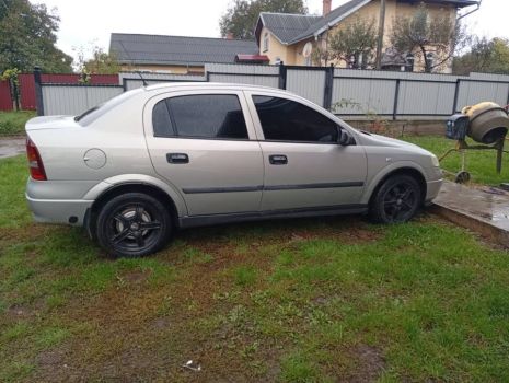 Opel Astra 1