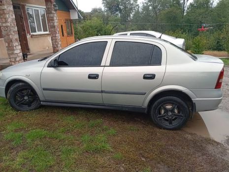 Opel Astra 2