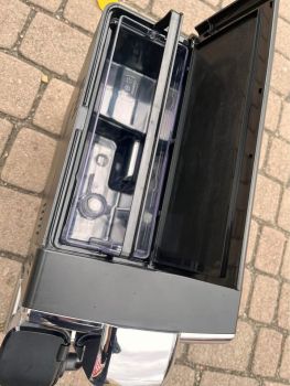Кавомашина Philips LatteGo EP5330 2