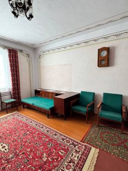 Жилий будинок, вулиця Відродження 5