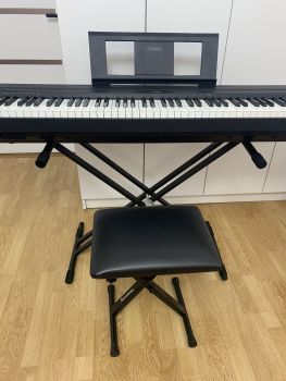 Електронне фортепіано 1