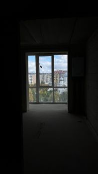 2-кімнатна квартира, вул.Лесі Українки 66 2