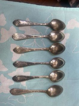 Столові прибори