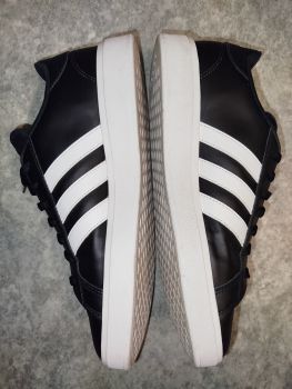 Нові кросівки Adidas 46р. 5