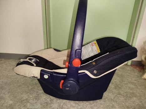 Автокрісло Chicco 0-13 кг 1