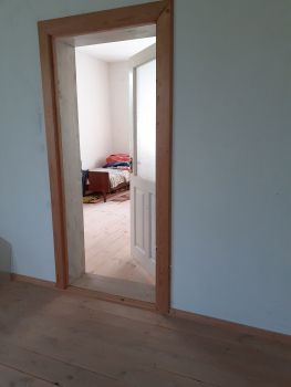 Новозбудований будинок, У центрі 3