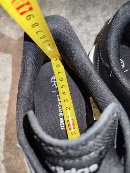Нові кросівки Adidas 46р. 8