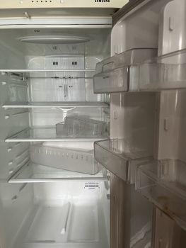 Холодильник Samsung 1