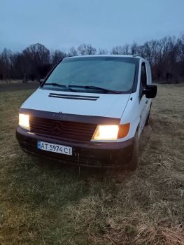 Mercedes Vito 1