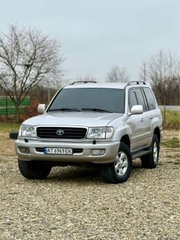 Toyota Land Cruiser 1