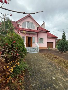 Жилий будинок, Львівська 1