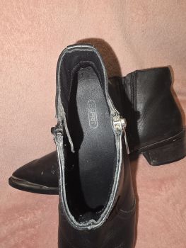 Взуття чоловіче 4