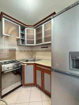 2-кімнатна квартира, вул.Литвина 7