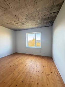 Новозбудований будинок, Орлика 6