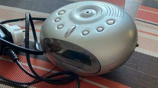 Радіоприймач Hitachi 4