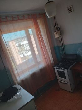 2-кімнатна квартира, вул.Богдана Хмельницького 8