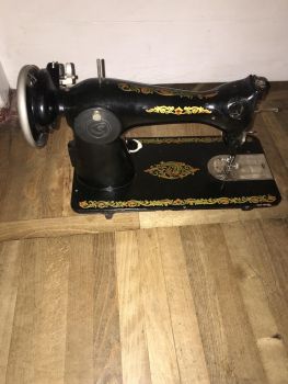 Машинка швейна 1