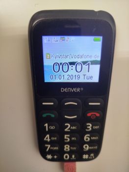 Кнопковий телефон Denver 3