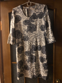 Віддам  жіночий одяг 38р 1