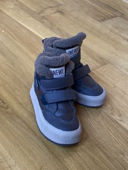 Взуття на дівчинку зимове 1