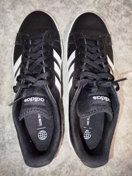 Нові кросівки Adidas 46р. 4